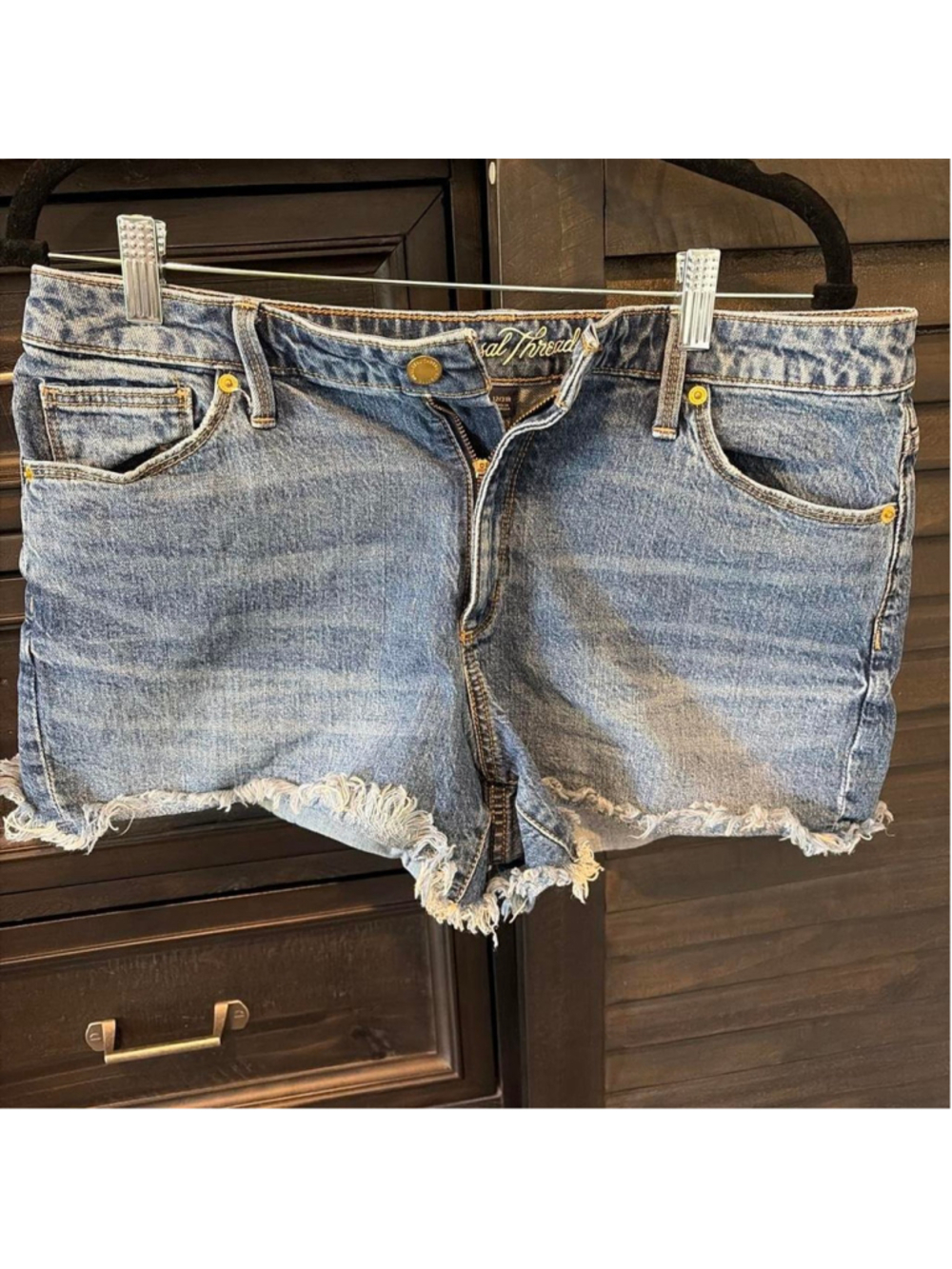 Universal Thread denim cutoff shorts size 12/31R